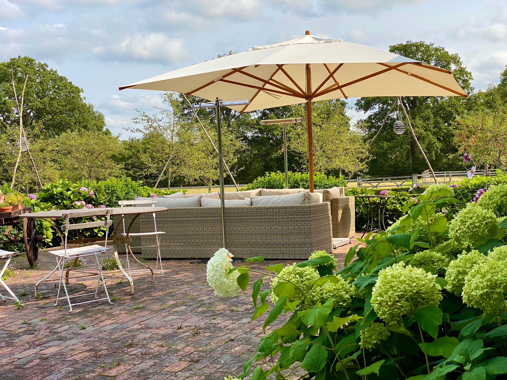 Private garden – 4m square levante telescopic - 2